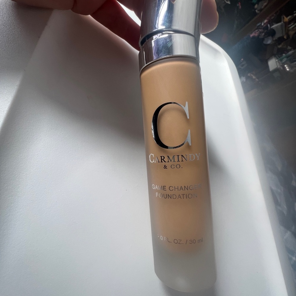 NEW Carmindy & Co game changer foundation Creamy Beige